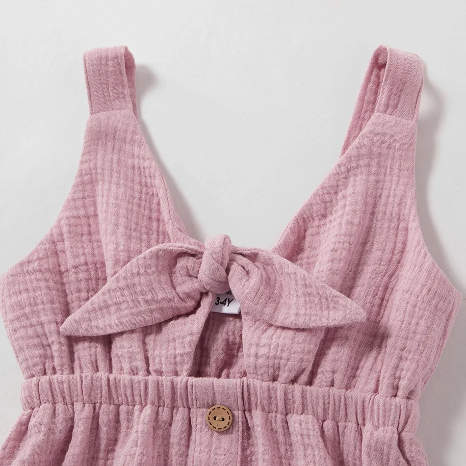 2021 Family Dress Mother Daughter Baby Matching Outfits Backless Hollow Out Floral Print Ruffle Dresses Family Sleevelss Clothes
2021 Family Dress Mother Daughter Baby Matching Outfits Backless Hollow Out Floral Print Ruffle Dresses Family Sleevelss Clothes