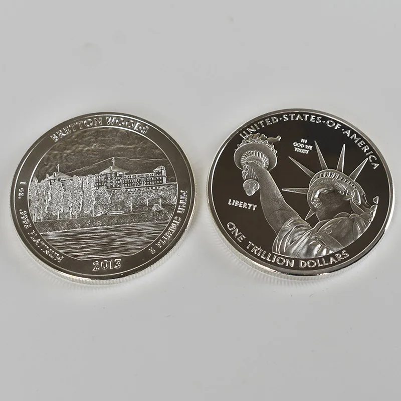 Фото Позолоченная 1 триллион доллара Статуя Свободы монета США криптовалюта