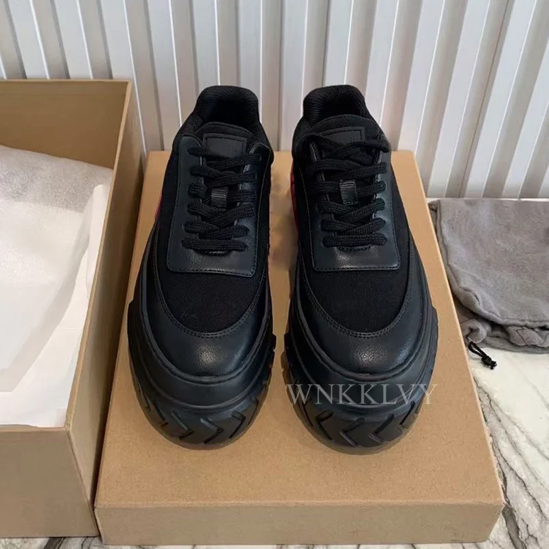 Spring autumn flat Thick Sole small white Shoes Women Round Toe Lace Up Sneakers Comfortable Breathable Casual Shoes 2021
Spring autumn flat Thick Sole small white Shoes Women Round Toe Lace Up Sneakers Comfortable Breathable Casual Shoes 2021