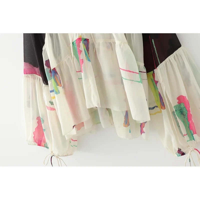 Klacwaya Female 2020 Fashion Print Loose Japanese Style Chiffon Blouses Vintage Tied V Neck Long Sleeve Women Shirts Chic Tops 
Klacwaya Female 2020 Fashion Print Loose Japanese Style Chiffon Blouses Vintage Tied V Neck Long Sleeve Women Shirts Chic Tops