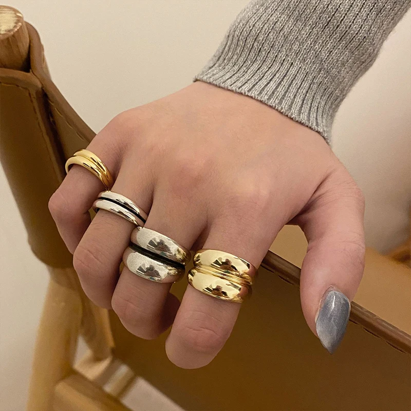 European and American Temperament Wild Arc Ring Ladies Metal Round Simple Ring Geometric Stacking Ring Jewelry
European and American Temperament Wild Arc Ring Ladies Metal Round Simple Ring Geometric Stacking Ring Jewelry