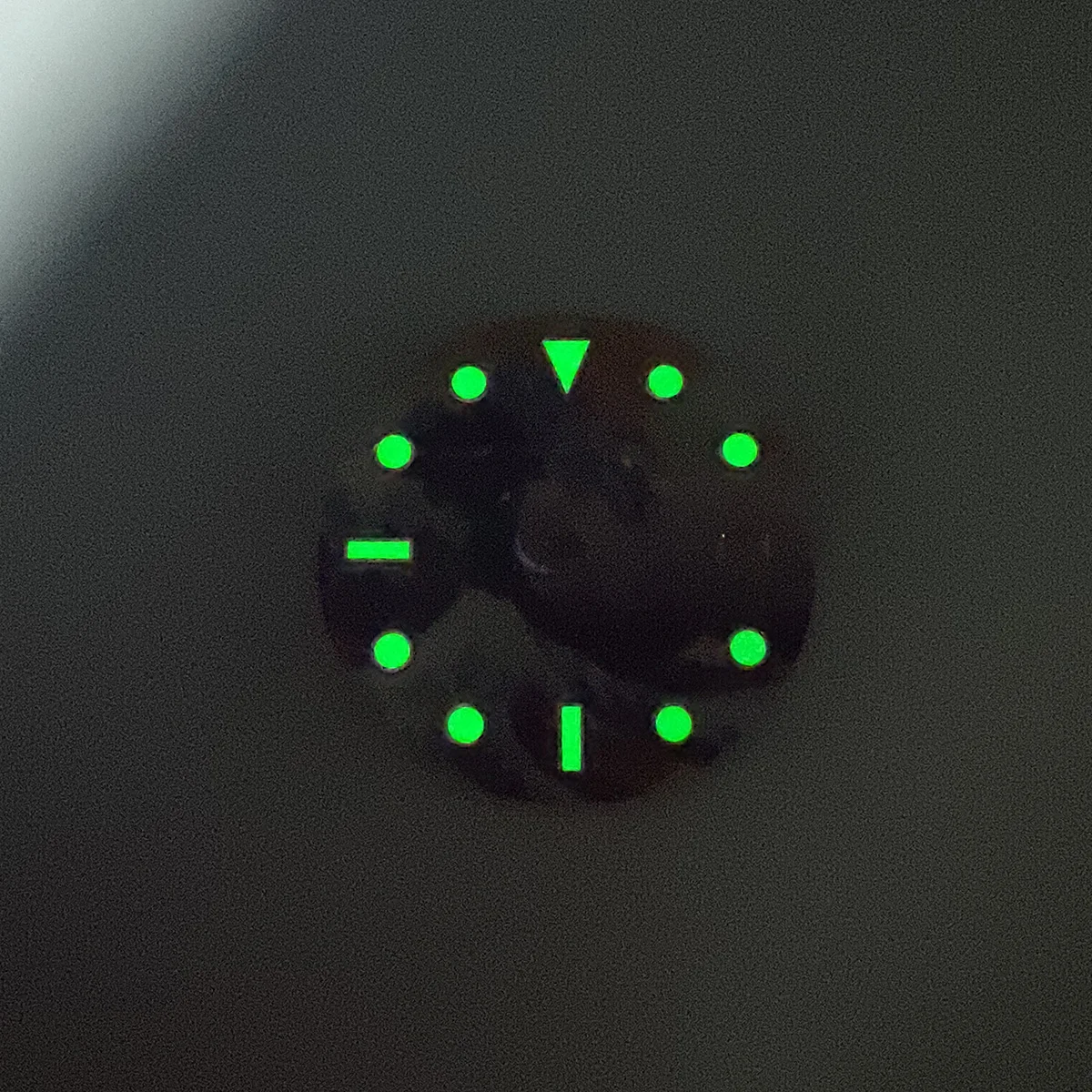 Watch Parts 29mm Sterile Dial Luminous Watch Dial Luminous Suitable For NH35A NH36 movement0025
Watch Parts 29mm Sterile Dial Luminous Watch Dial Luminous Suitable For NH35A NH36 movement0025