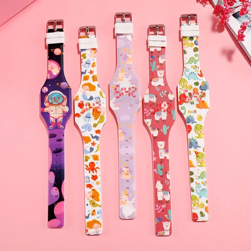 2021 Children Watches Dinosaur Kitty Alpaca Mermaid Unicorn Kids Gift Electronic Wristwatch Jelly Color LED Digital
2021 Children Watches Dinosaur Kitty Alpaca Mermaid Unicorn Kids Gift Electronic Wristwatch Jelly Color LED Digital