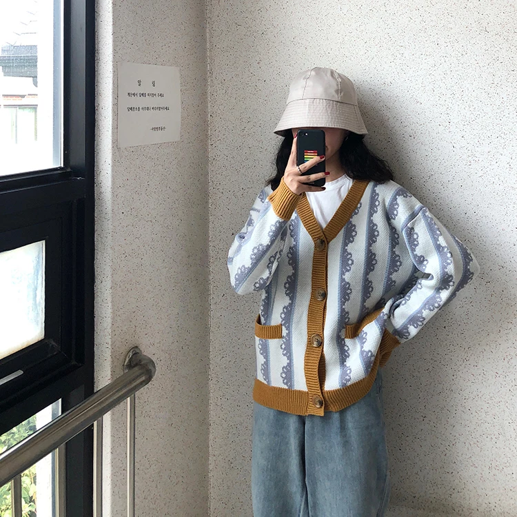 autumn winter color patchwork v neck sweater womens thick warm knitted sweater cardigans womens (F1385)
autumn winter color patchwork v neck sweater womens thick warm knitted sweater cardigans womens (F1385)