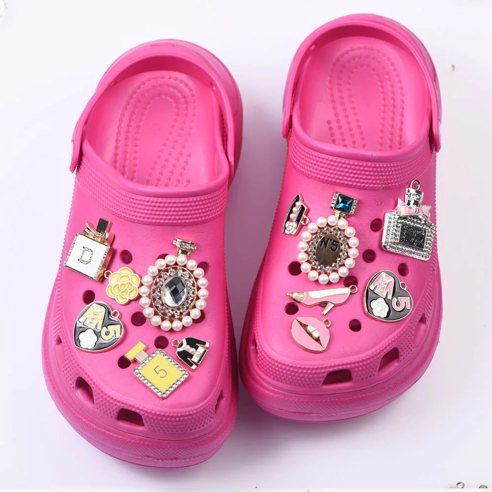 Free Shipping 1 Pcs Metal Croc Shoes Charms Pink Women Bags Decoration Black Formal Hat Lady Bracelet Accessories Perfume Bottle
Free Shipping 1 Pcs Metal Croc Shoes Charms Pink Women Bags Decoration Black Formal Hat Lady Bracelet Accessories Perfume Bottle
