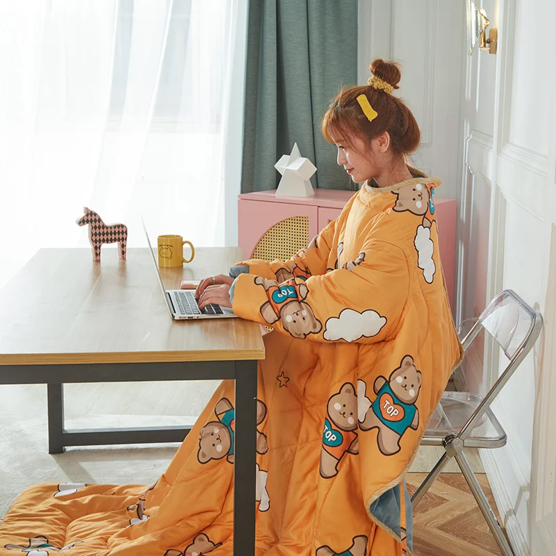 Multi Function Can Wear Sleeved Lazy Quilt Winter By Students Dormitory Winter Play Mobile Phone Thick Plush Warm Quilt
Multi Function Can Wear Sleeved Lazy Quilt Winter By Students Dormitory Winter Play Mobile Phone Thick Plush Warm Quilt