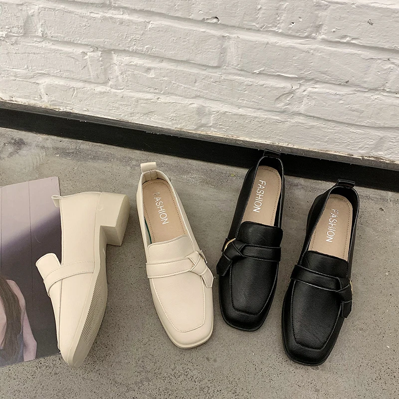Lady Single Shoes retro grandma shoes soft bottom with Mary Jane women's shoes Comfortable low heel women's shoes Square U15-81
Lady Single Shoes retro grandma shoes soft bottom with Mary Jane women's shoes Comfortable low heel women's shoes Square U15-81