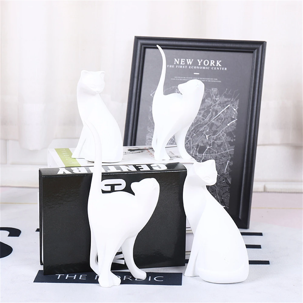 Simple Nordic Resin Cat Ornaments Creative Abstract Black Cat with Warped Tail Painting Garden Decoration Living Room Crafts
Simple Nordic Resin Cat Ornaments Creative Abstract Black Cat with Warped Tail Painting Garden Decoration Living Room Crafts