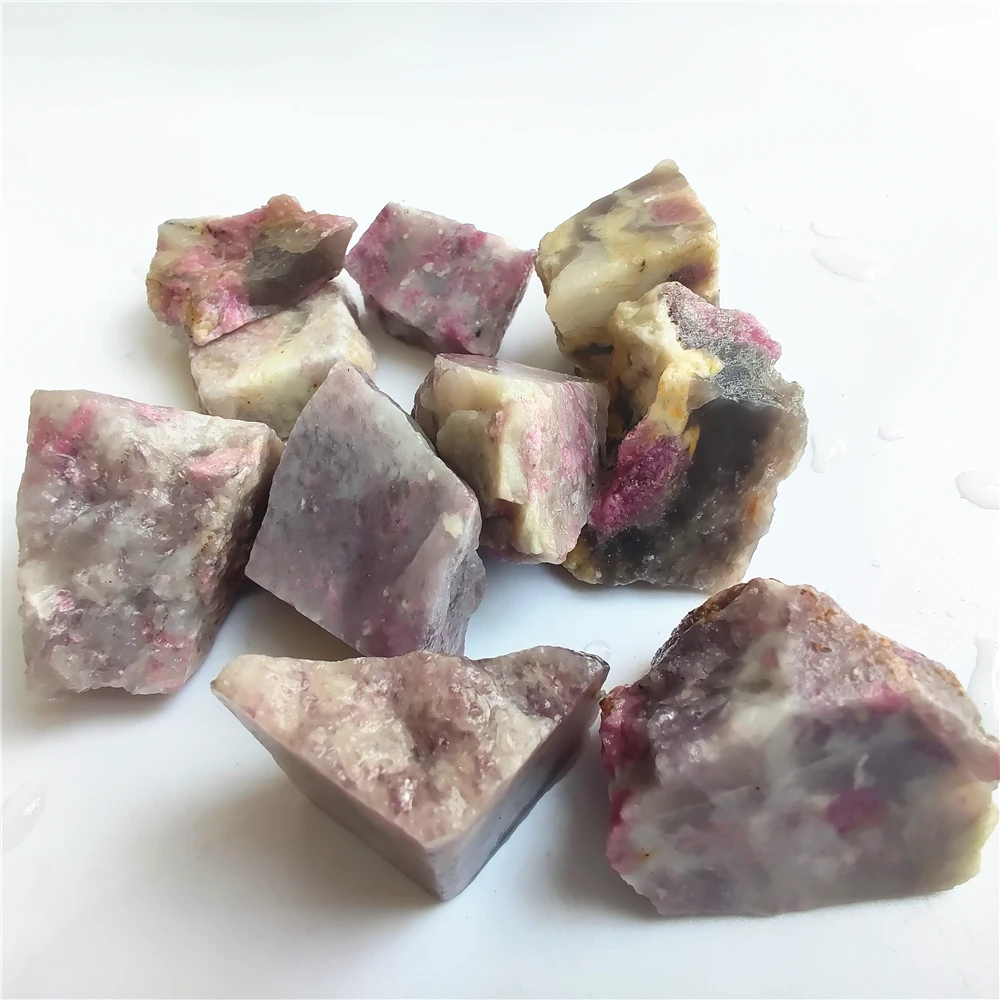 Natural Aquarium Decorative Stone Red Tourmaline for Jewelry MakingGemstone Home Decor
Natural Aquarium Decorative Stone Red Tourmaline for Jewelry MakingGemstone Home Decor