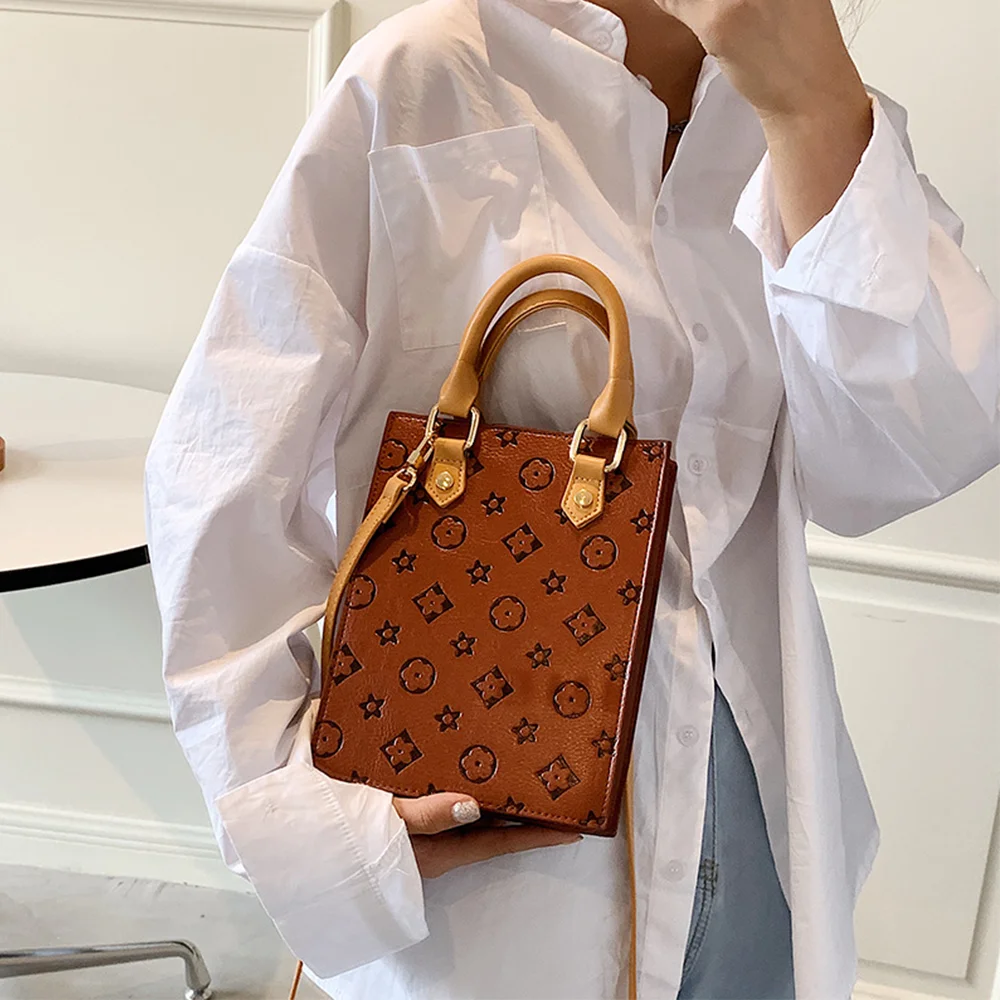 Korean Style Luxury Retro Tote Bag for Women Classic Printing Leather Bag Square Bag Wholesale Purses and Handbags Crossbody Bag
Korean Style Luxury Retro Tote Bag for Women Classic Printing Leather Bag Square Bag Wholesale Purses and Handbags Crossbody Bag