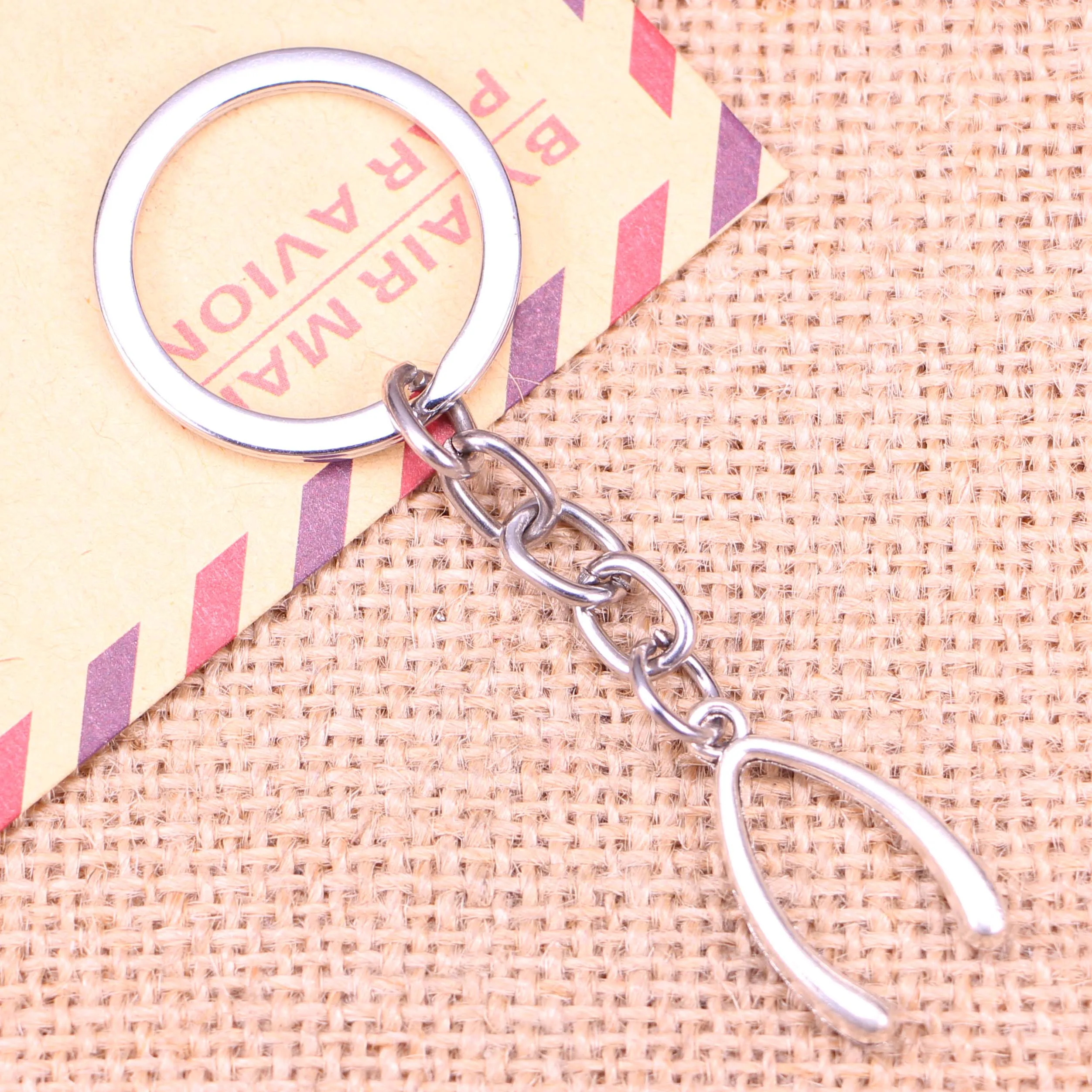 New Fashion Keychain 25x14mm lucky wish bone Pendants DIY Men Jewelry Car Key Chain Ring Holder Souvenir For Gift | Украшения и