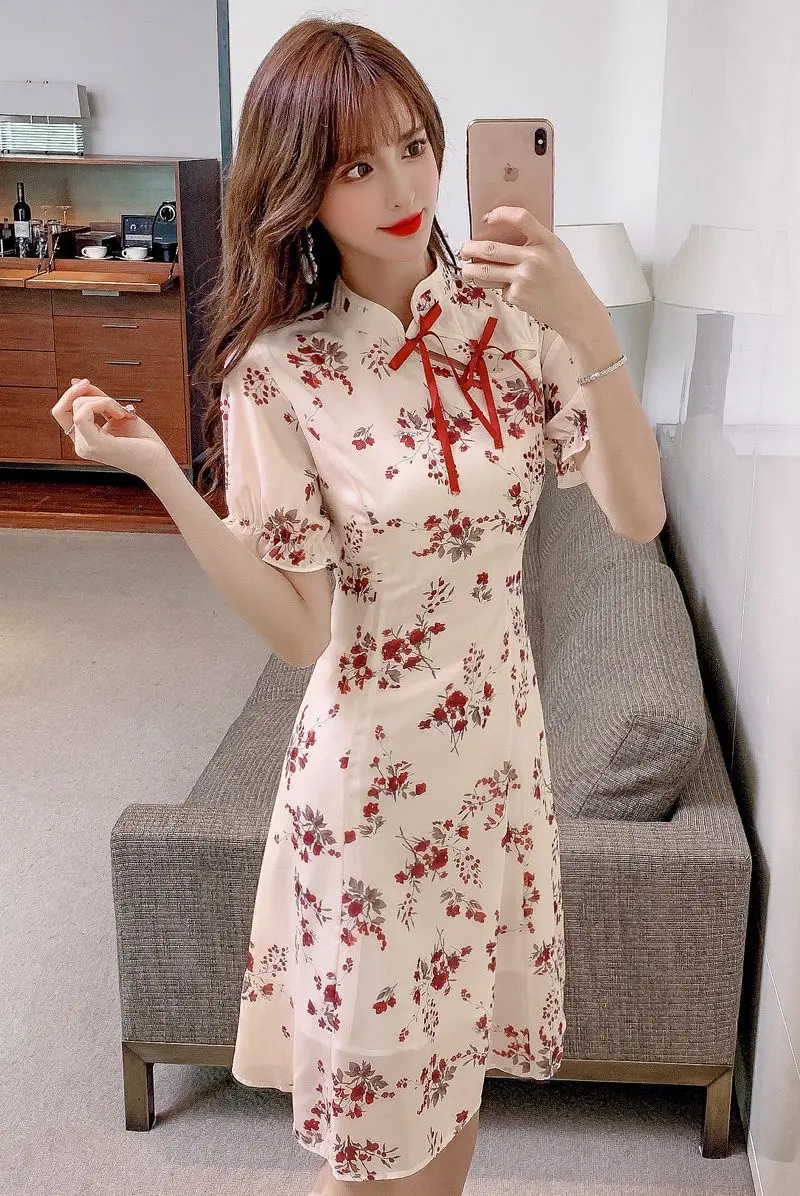 COIGARSAM Cute Floral Print Women dress New Summer Cheongsam French Style Vintage Dresses Apricot Flower 9519
COIGARSAM Cute Floral Print Women dress New Summer Cheongsam French Style Vintage Dresses Apricot Flower 9519