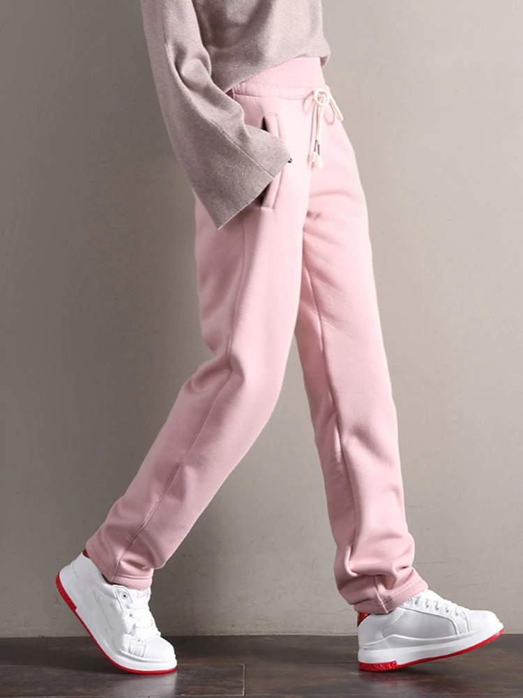 Winter Women Fleece Warm Straight Leg Pants Velvet Loose High Waist Sweatpants Casual Thick Lamb Fur Tracksuit Trousers
Winter Women Fleece Warm Straight Leg Pants Velvet Loose High Waist Sweatpants Casual Thick Lamb Fur Tracksuit Trousers