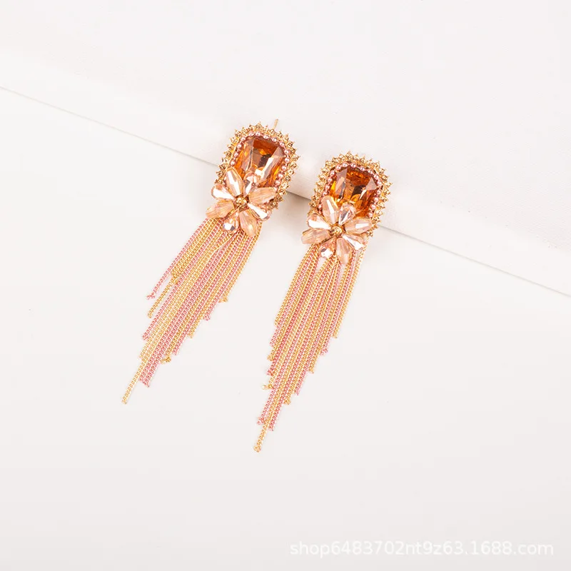 Bohemian tassel exaggerated Earrings alloy personality Earrings 2021 Jewelry Crystal Earrings female
Bohemian tassel exaggerated Earrings alloy personality Earrings 2021 Jewelry Crystal Earrings female