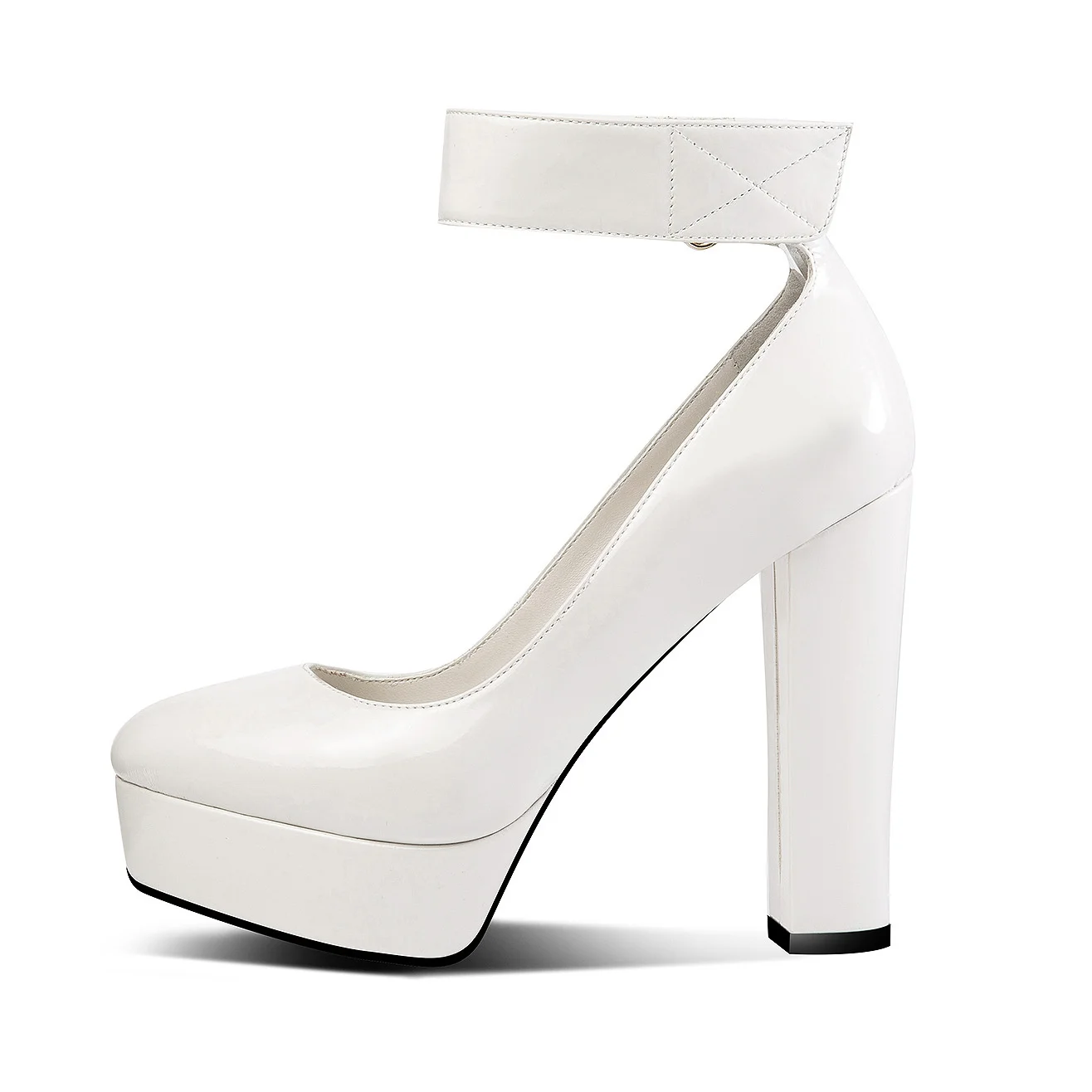 2021 thick heeled high heeled shoes one line buckle round head waterproof platform white women's shoes patent leather
2021 thick heeled high heeled shoes one line buckle round head waterproof platform white women's shoes patent leather