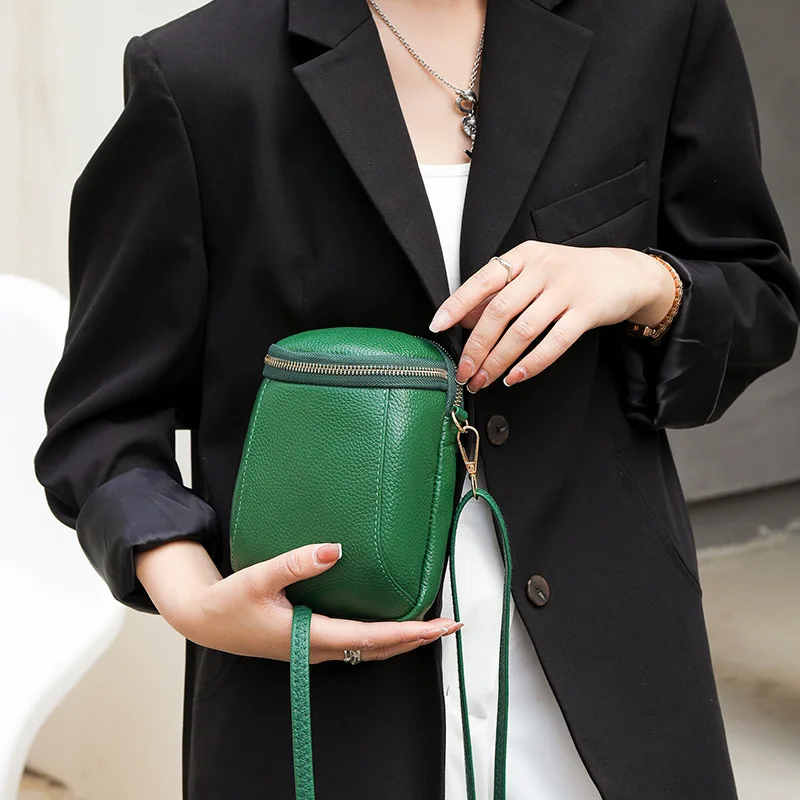 Женская сумка через плечо из натуральной кожи, маленькие мессенджеры, стильные женские сумочки для телефона, вместительный Дамский кошелек
Женская сумка через плечо из натуральной кожи, маленькие мессенджеры, стильные женские сумочки для телефона, вместительный Дамский кошелек