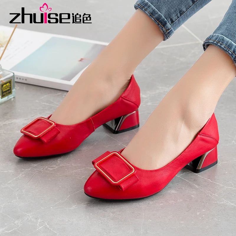 Women's Leather Med Heels New High Quality Shoes Classic Black&White Pumps for Office Ladies White High Heels Red Sexy Heels
Women's Leather Med Heels New High Quality Shoes Classic Black&White Pumps for Office Ladies White High Heels Red Sexy Heels