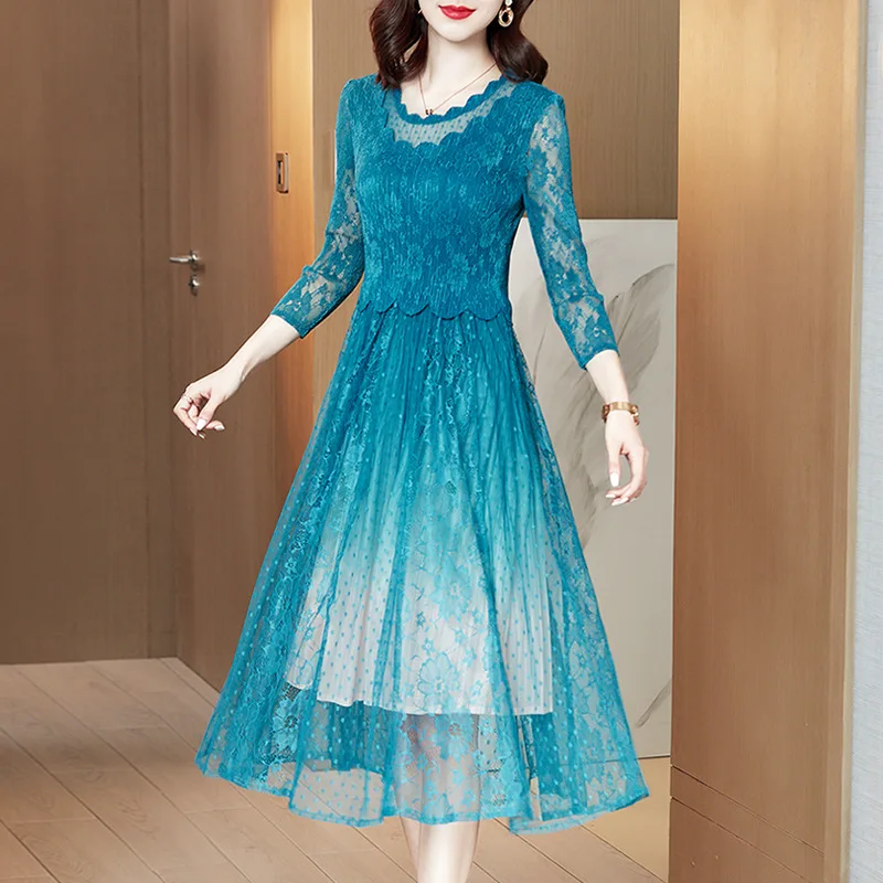 Pleated Dress 2021 Spring And Summer Slim Foreign Style Medium Length Lace Dress 
Pleated Dress 2021 Spring And Summer Slim Foreign Style Medium Length Lace Dress