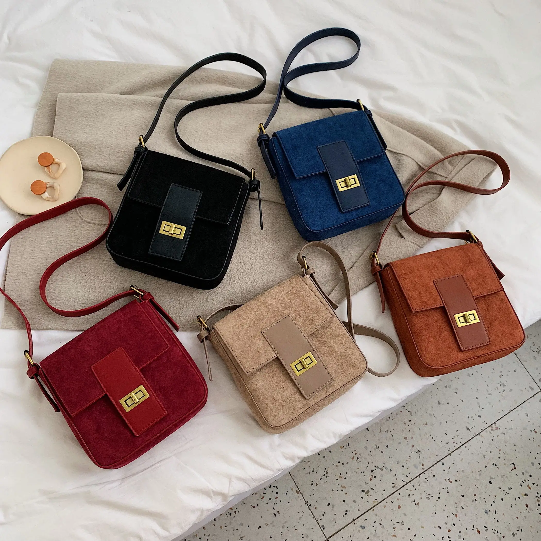 Scrub Leather Crossbody Bags for Women Solid Color Shoulder Messenger Bag Female Mini Handbags and Purses Student Square Package
Scrub Leather Crossbody Bags for Women Solid Color Shoulder Messenger Bag Female Mini Handbags and Purses Student Square Package
