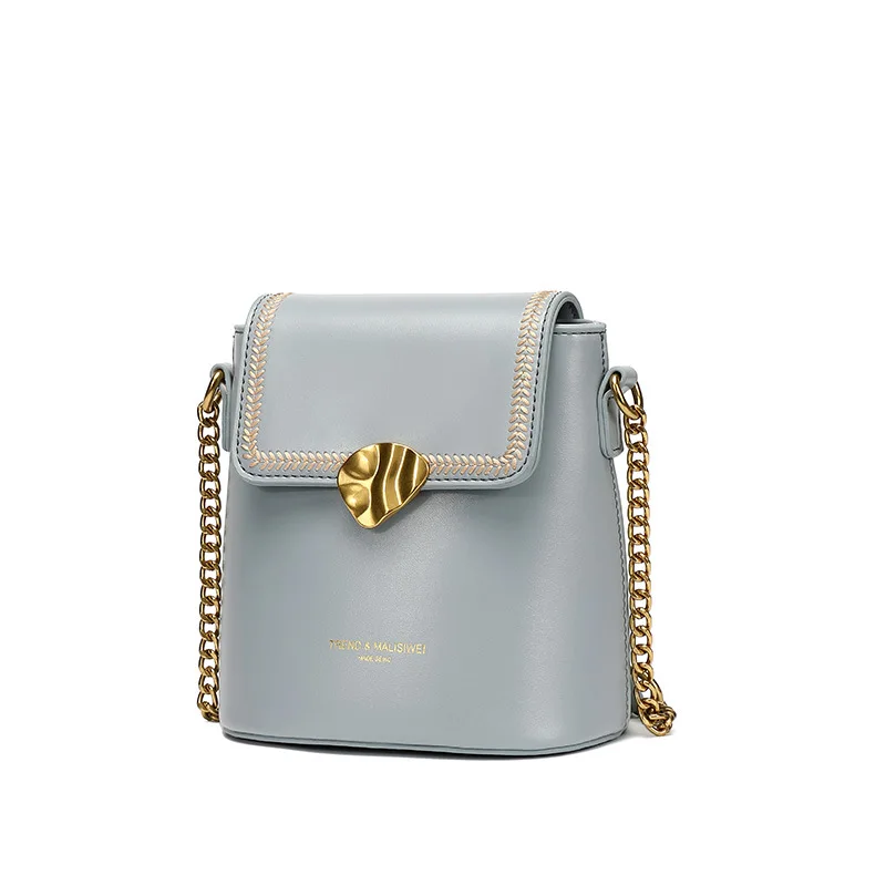 2021 Fashion One-shoulder Bucket Bag Mini Bag Women's New Korean Version of The Ins Sloping Women's Bag Tide
2021 Fashion One-shoulder Bucket Bag Mini Bag Women's New Korean Version of The Ins Sloping Women's Bag Tide