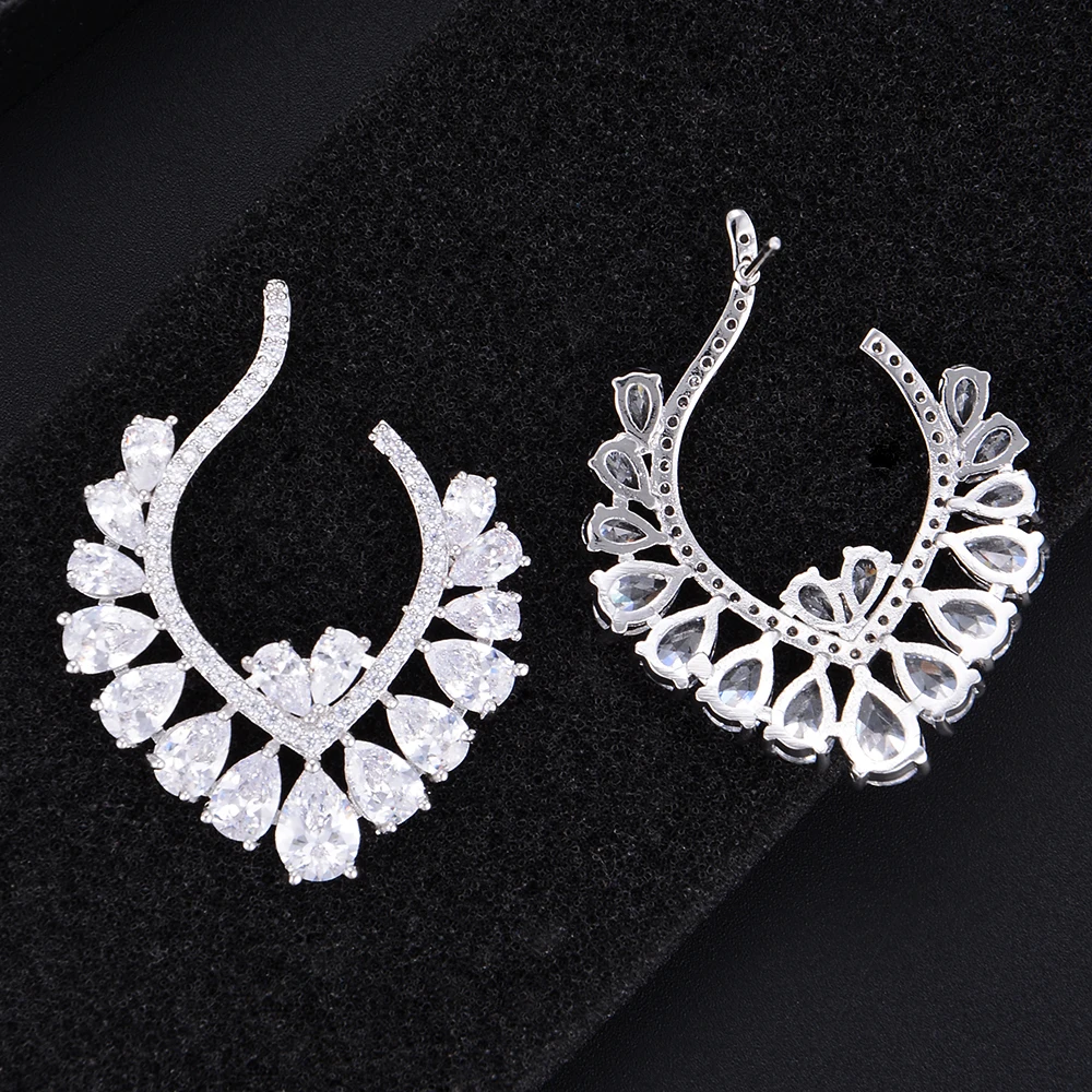 LARRAURI 2019 Bridal Engagement Wedding Earrings Accessories Fashion Jewelry Luxury Full Cubic Zirconia Stud Earrings For Women
LARRAURI 2019 Bridal Engagement Wedding Earrings Accessories Fashion Jewelry Luxury Full Cubic Zirconia Stud Earrings For Women