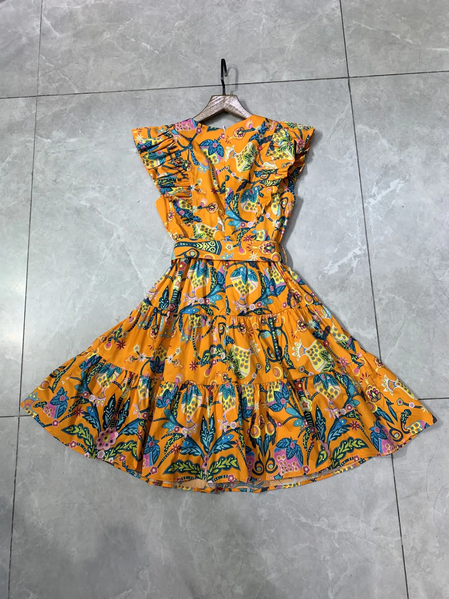 Summer Runway Fashion 100% Cotton Holiday Dresses Women's Sleeveless Colorful Flower Print Tied Waist Boutique Vestido
Summer Runway Fashion 100% Cotton Holiday Dresses Women's Sleeveless Colorful Flower Print Tied Waist Boutique Vestido