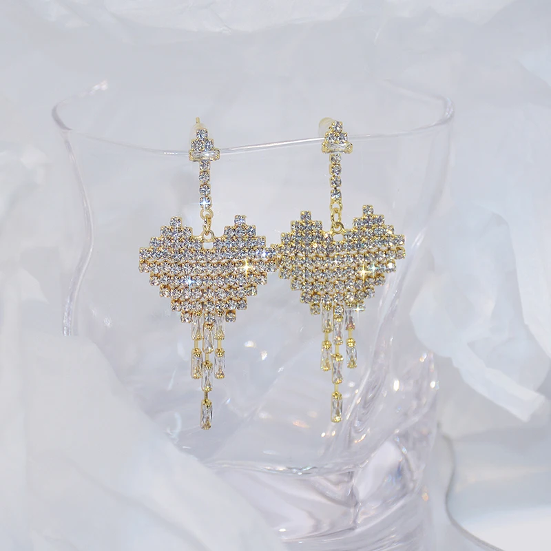 Vintage Exquisite 14k Real Gold Jewelry Tassel Heart Earrings for Women Luxury AAA Zircon Stud S925 Silver Needle Party Hot Gift
Vintage Exquisite 14k Real Gold Jewelry Tassel Heart Earrings for Women Luxury AAA Zircon Stud S925 Silver Needle Party Hot Gift
