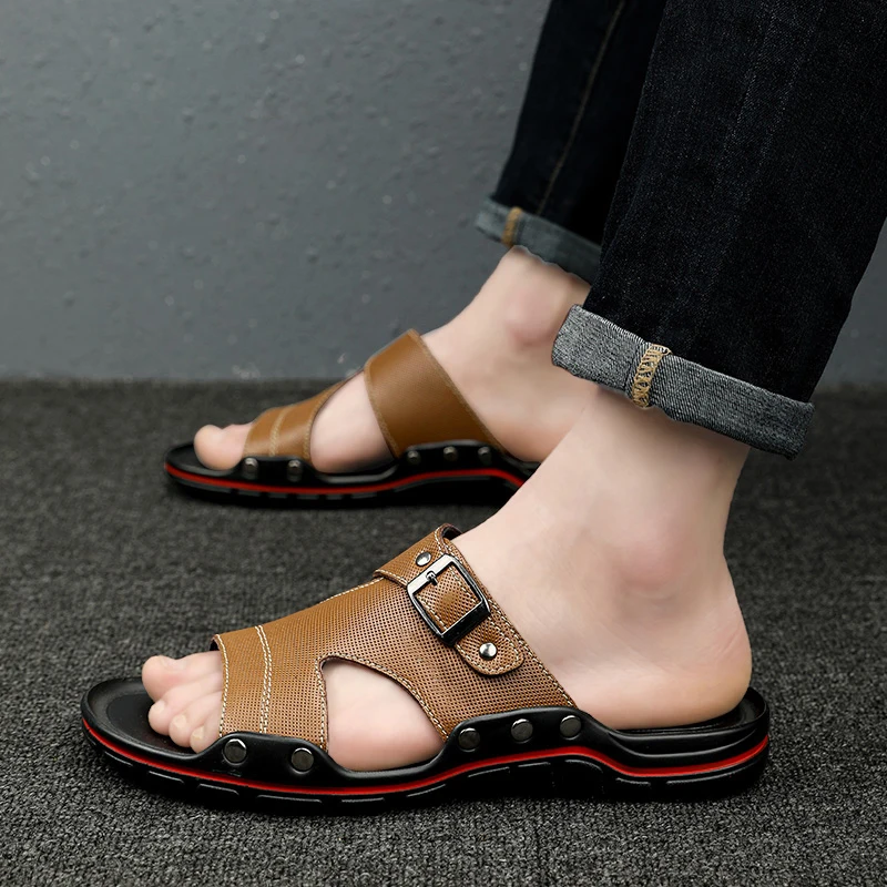 Luxury brand designer men's slippers leisure antiskid bathroom shoes soft soled slippers summer men high quality sandals
Luxury brand designer men's slippers leisure antiskid bathroom shoes soft soled slippers summer men high quality sandals