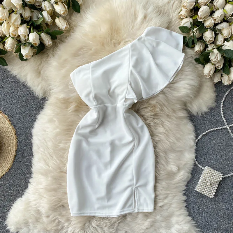 Trendy Brand Skirt Slanted Shoulder One-shoulder Ruffled Breast Pads Waist Was Thinner Split White Hip Dress
Trendy Brand Skirt Slanted Shoulder One-shoulder Ruffled Breast Pads Waist Was Thinner Split White Hip Dress