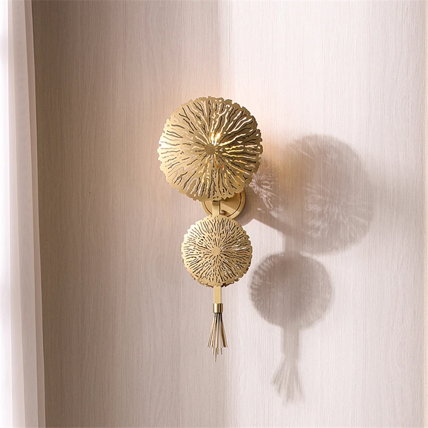 Modern American luxury gold wall lamps all copper lotus leaf lamps study aisle living room corridor wall sconces lights fixtures
Modern American luxury gold wall lamps all copper lotus leaf lamps study aisle living room corridor wall sconces lights fixtures