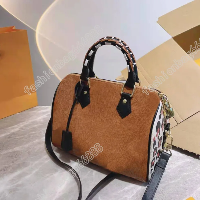 

25 Bag Leopard Print Prefall Retiro Women Shoulder Bags Luxurys Designer Cross body Key Lock Pouch Totes Purse Handba