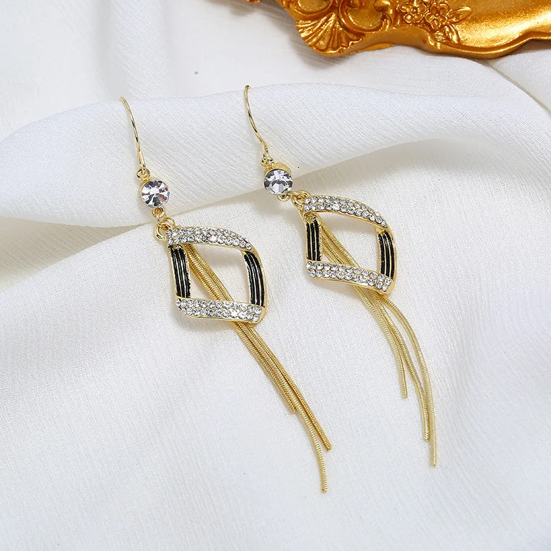 retro earrings female long tassel earrings high quality hypoallergenic new earrings birthday party jewelry S054 drop earrings
retro earrings female long tassel earrings high quality hypoallergenic new earrings birthday party jewelry S054 drop earrings