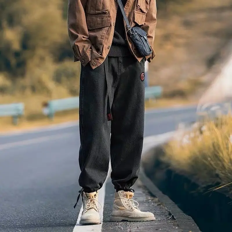 Big code cowboy wide-legged pants han edition in the fall of nine points on easing straight beam foot popular logo overalls
Big code cowboy wide-legged pants han edition in the fall of nine points on easing straight beam foot popular logo overalls