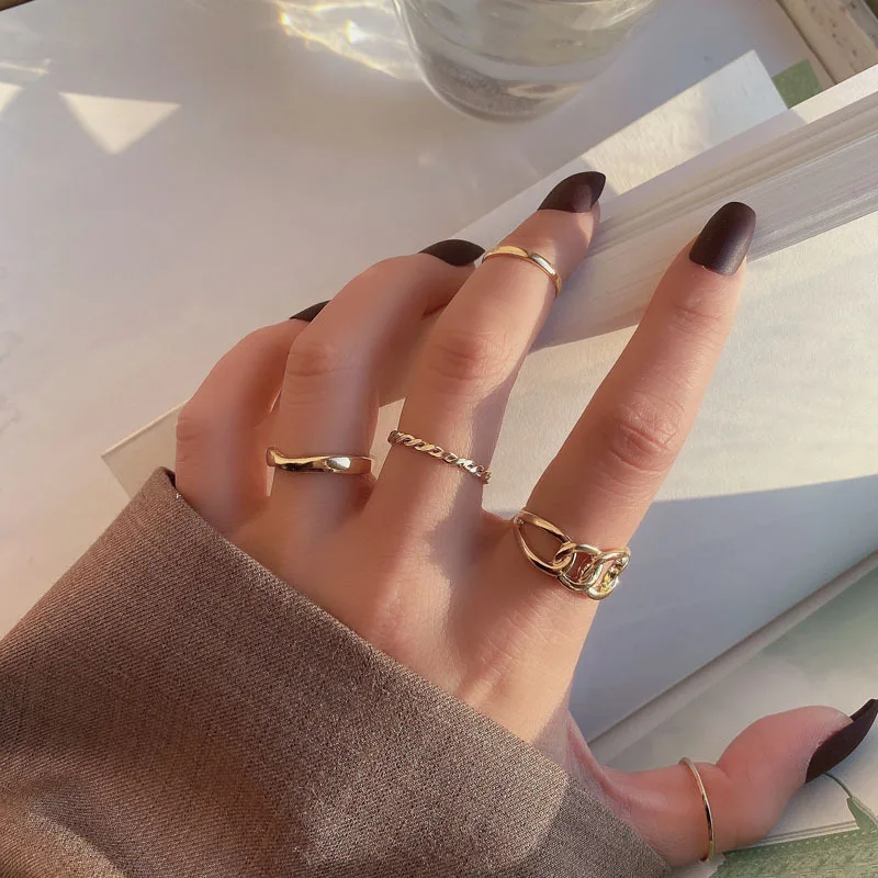European and American Trendy Creative Women's Gold and Silver Rings 5-piece Set Personalized Women's Retro Metal Rings Jewelry
European and American Trendy Creative Women's Gold and Silver Rings 5-piece Set Personalized Women's Retro Metal Rings Jewelry
