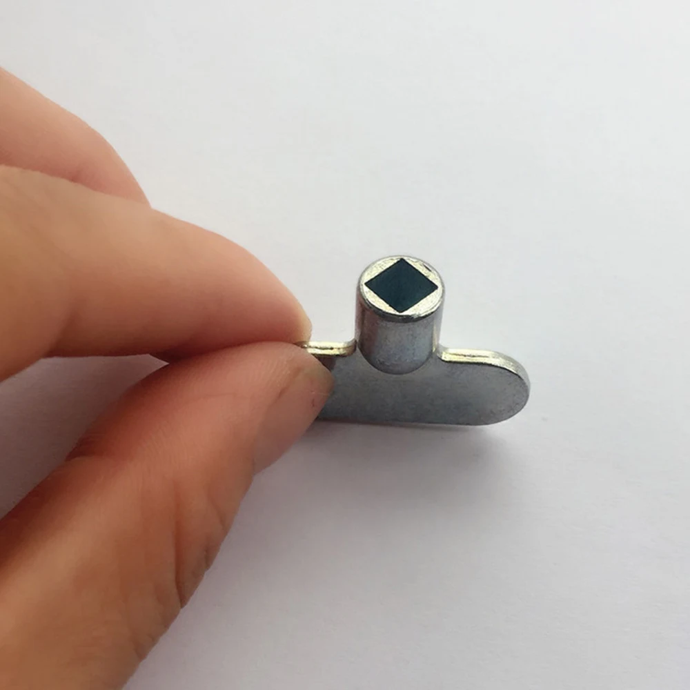 10pcs Exhaust Valve Button Square Aperture Remover Insertion Repair Tool Radiator Key Remover Insertion Repair Tool
10pcs Exhaust Valve Button Square Aperture Remover Insertion Repair Tool Radiator Key Remover Insertion Repair Tool