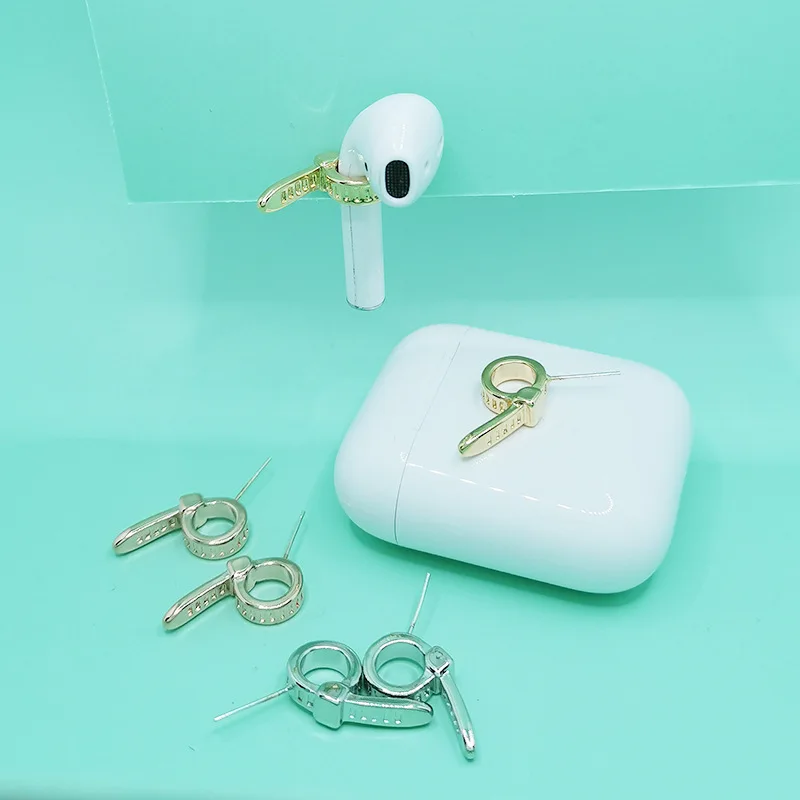 Прямая поставка, серьги-гвоздики с защитой от потери для airpods, унисекс, S925, металлические шпильки
Прямая поставка, серьги-гвоздики с защитой от потери для airpods, унисекс, S925, металлические шпильки