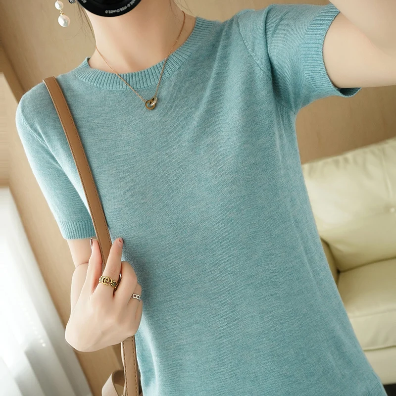 Summer basic solid color T-shirt ladies knit casual 100% wool short-sleeved T-shirt blouse ladies streetwear Korean version 2021
Summer basic solid color T-shirt ladies knit casual 100% wool short-sleeved T-shirt blouse ladies streetwear Korean version 2021