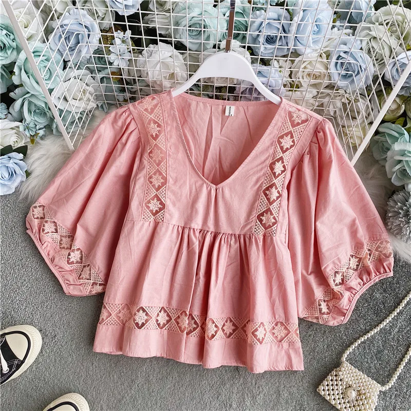 Women Summer Vintage V-Neck Puff Sleeve Shirt Boho Beach Holiday Blouse Tops Blusas
Women Summer Vintage V-Neck Puff Sleeve Shirt Boho Beach Holiday Blouse Tops Blusas