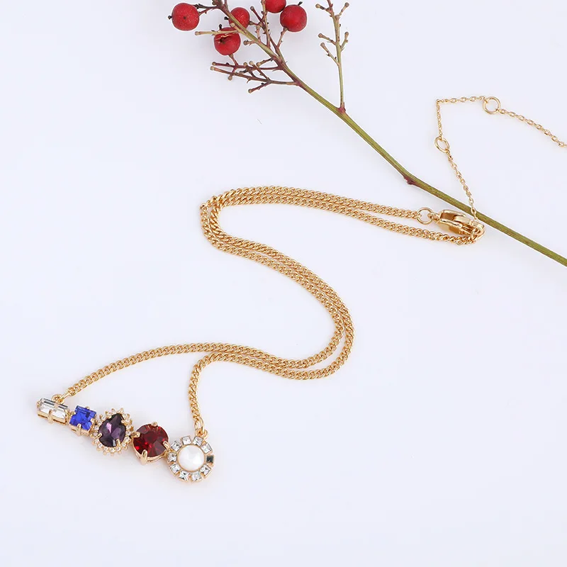 European and American Simple and Versatile Elegant Clavicle Chain Necklace Female Fashion Personality Temperament Short Necklace
European and American Simple and Versatile Elegant Clavicle Chain Necklace Female Fashion Personality Temperament Short Necklace