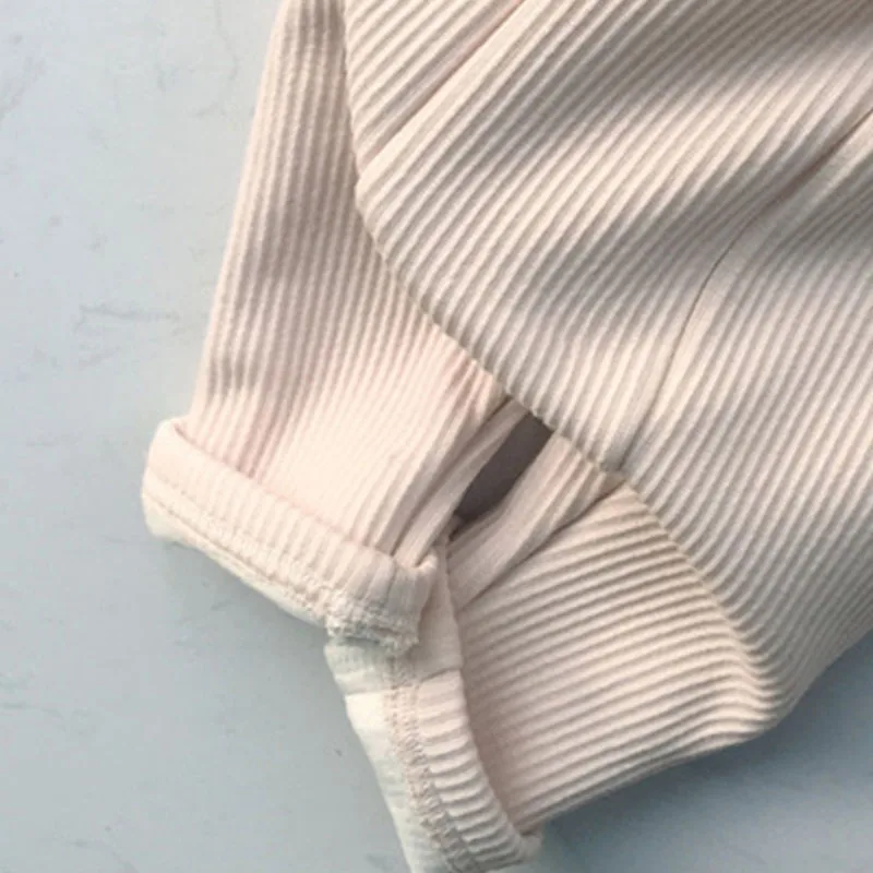 Baby Spring Autumn Pants 2021 New Fashion Toddler Unisex Solid Color Leggings Infant Newborn Baby Loose Elastic Waist Clothing
Baby Spring Autumn Pants 2021 New Fashion Toddler Unisex Solid Color Leggings Infant Newborn Baby Loose Elastic Waist Clothing