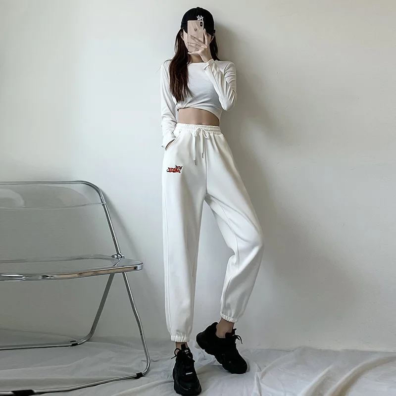 Women's Pants White Small 150cm Sports Pants Female Loose Tappered Ins Trendy Slimming Spring and Autumn 2021 New Sweatpants
Women's Pants White Small 150cm Sports Pants Female Loose Tappered Ins Trendy Slimming Spring and Autumn 2021 New Sweatpants