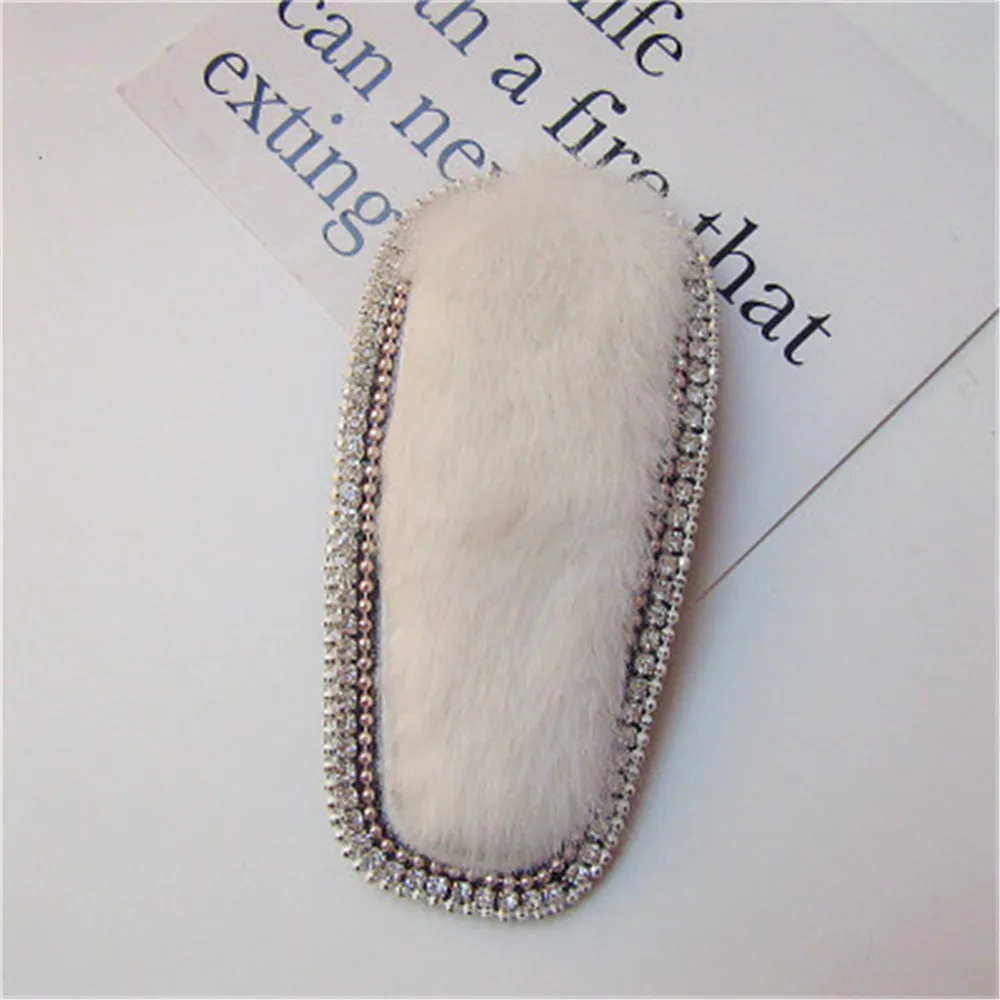 Korean Headdress Warm Imitation Rabbit Hair Clip Super Flash Rhinestone Bb Clip Bangs Clip Adult Side Clip Back Head Hair Clip
Korean Headdress Warm Imitation Rabbit Hair Clip Super Flash Rhinestone Bb Clip Bangs Clip Adult Side Clip Back Head Hair Clip
