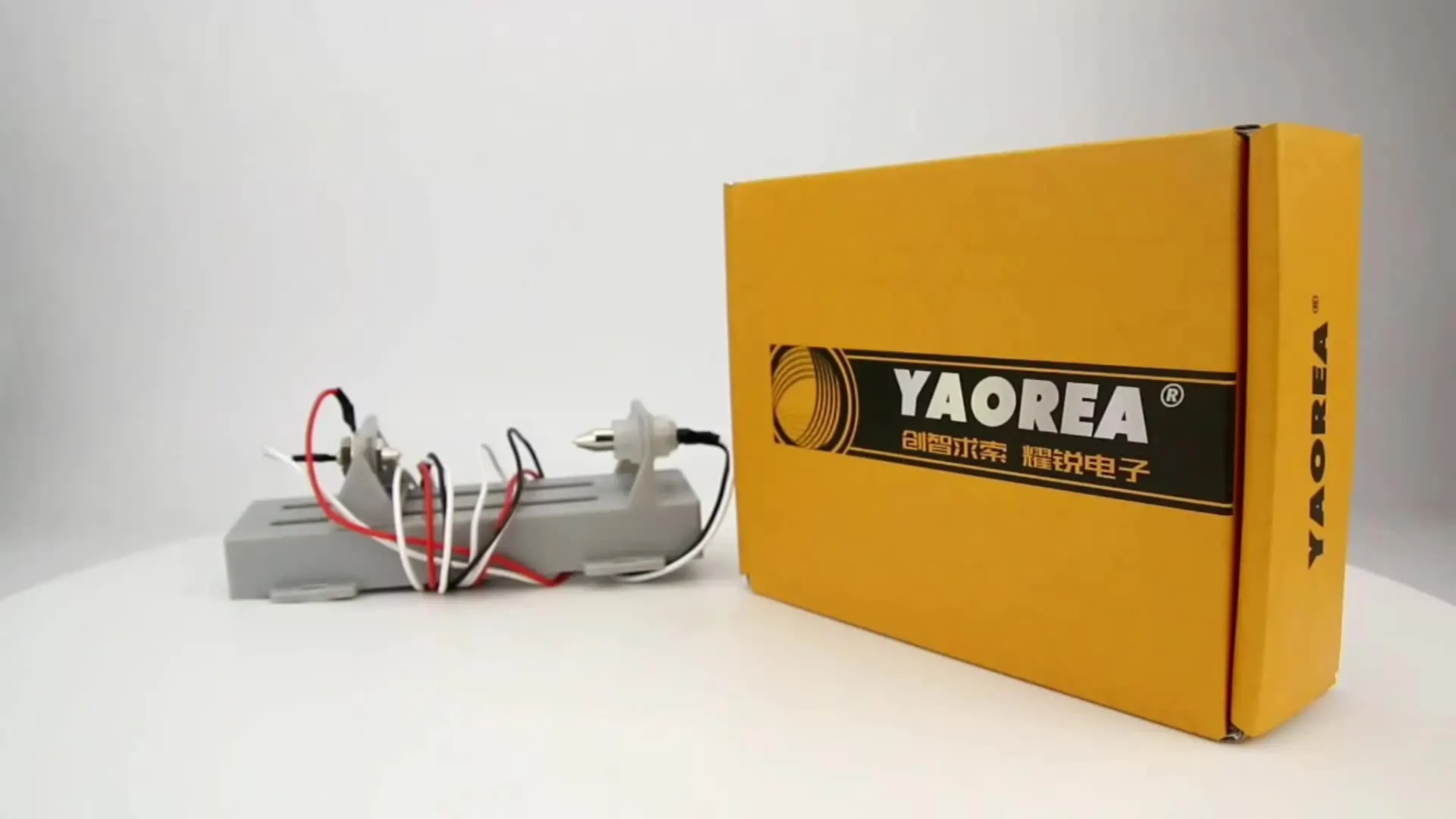 YR1035+ Lithium Battery Internal Resistance Tester Meter for Range 0-100V 0-200 Ohm (Full Kit) 
YR1035+ Lithium Battery Internal Resistance Tester Meter for Range 0-100V 0-200 Ohm (Full Kit)