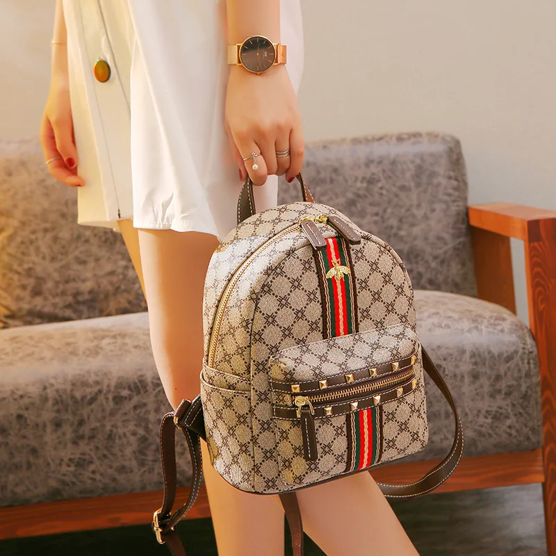 Backpack for Women 2021 New Fashion Classical Plaid Prints Bags Ladies Designer Bags Sac A Main Femme De Marque Luxe Cuir 2021
Backpack for Women 2021 New Fashion Classical Plaid Prints Bags Ladies Designer Bags Sac A Main Femme De Marque Luxe Cuir 2021