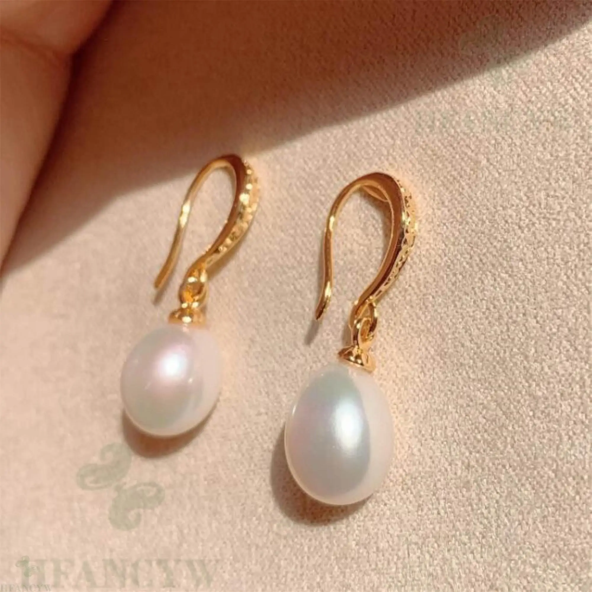 White Drops Baroque Pearl Earring 18k Hook Dangle Flawless Classic AAA Irregular Jewelry Mesmerizing Fashion Luxury Real Women
White Drops Baroque Pearl Earring 18k Hook Dangle Flawless Classic AAA Irregular Jewelry Mesmerizing Fashion Luxury Real Women