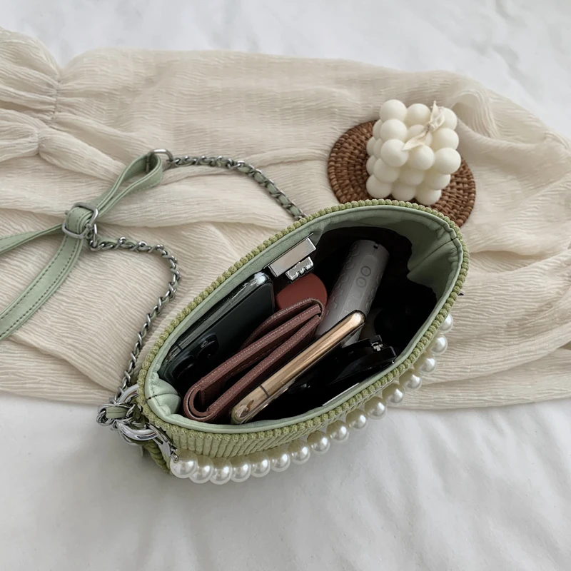 Designer Pearl Chain Small Crossbody Bags Casual Lady Shoulder Bag Women's Shoulder Messenger Bags New Corduroy Female Handbags
Designer Pearl Chain Small Crossbody Bags Casual Lady Shoulder Bag Women's Shoulder Messenger Bags New Corduroy Female Handbags