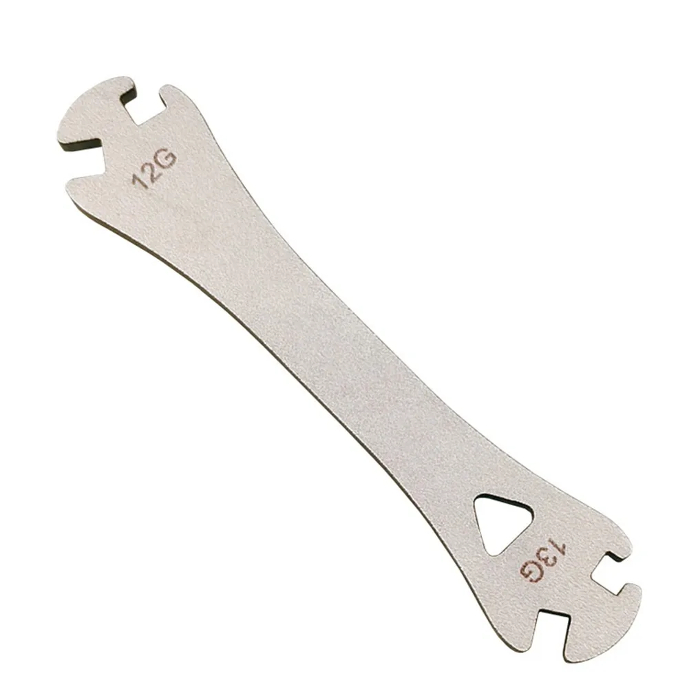 Bicycle Repairment Wrench Mountain Road Bike 12G/13G Steel Spoke Wrench Installation Disassembly Tool 90x18x4mm
Bicycle Repairment Wrench Mountain Road Bike 12G/13G Steel Spoke Wrench Installation Disassembly Tool 90x18x4mm
