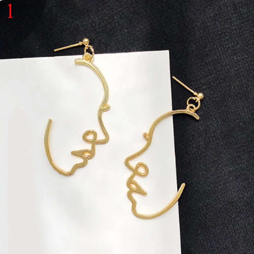 2021 Punk Human face Earrings Retro Alloy Metal Fashion Abstract Hollow Out Dangle Earrings 2020 New Hot Jewelry
2021 Punk Human face Earrings Retro Alloy Metal Fashion Abstract Hollow Out Dangle Earrings 2020 New Hot Jewelry