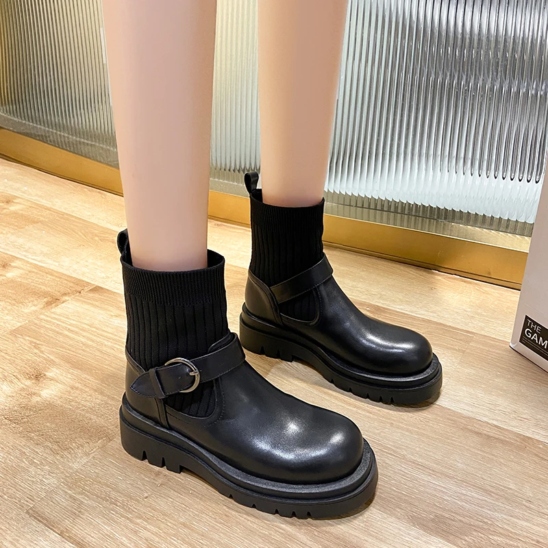 Black Ankle Boots Platform Women Shoes Stretch Fabric Thick Sole Boots Metal Buckle Chunky Short Boots Women Botas Mujer
Black Ankle Boots Platform Women Shoes Stretch Fabric Thick Sole Boots Metal Buckle Chunky Short Boots Women Botas Mujer