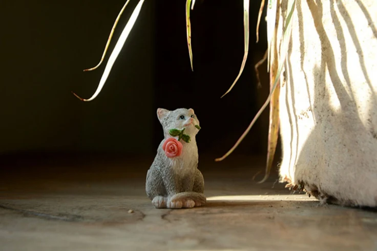 Cute Kawaii Cat Decoration Creative Rose Flower Ornament Doll Valentine's Day Birthday Gift for Girlfriend Animal Figures Decor
Cute Kawaii Cat Decoration Creative Rose Flower Ornament Doll Valentine's Day Birthday Gift for Girlfriend Animal Figures Decor